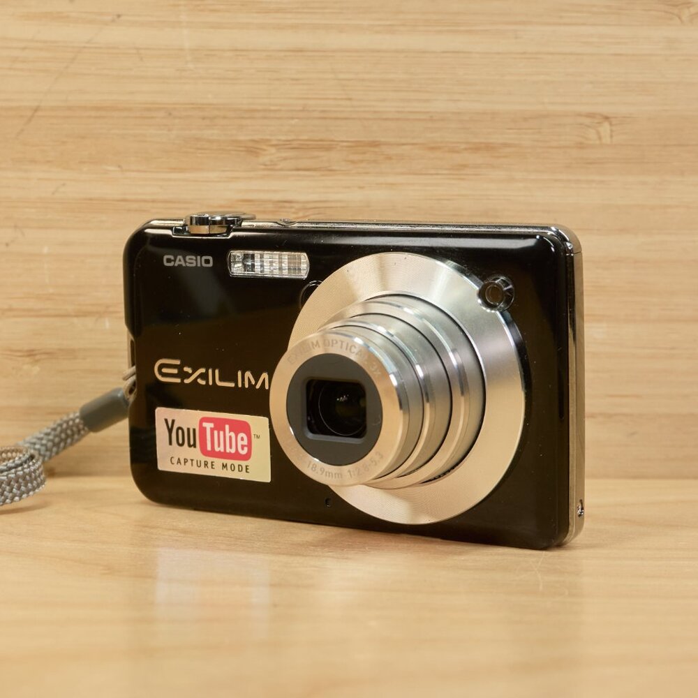 Casio Exilim EX‑S12 12.1  MP Digital Camera – Tested & Working (Black)